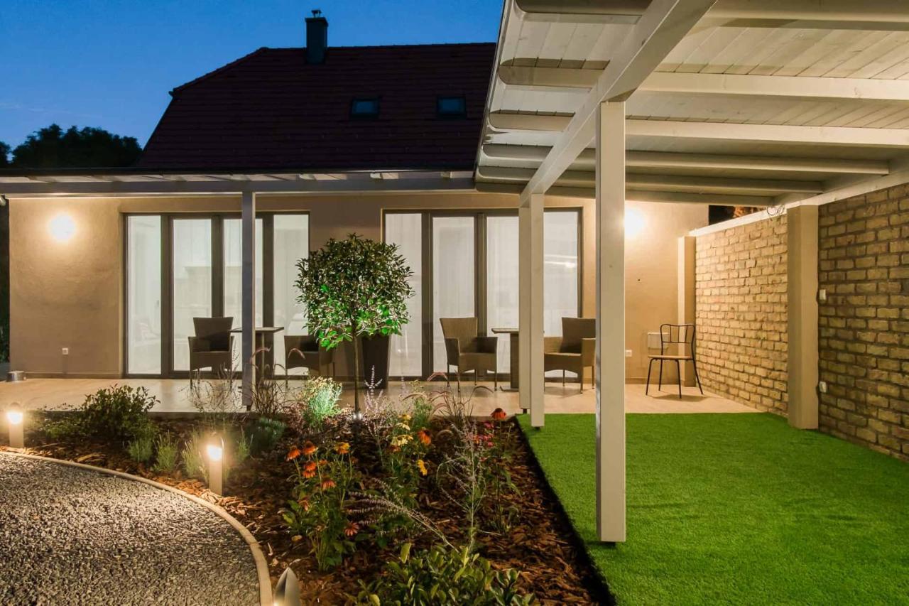 Villa Strokay - Few Minutes Walk From Lake Balaton Keszthely Buitenkant foto